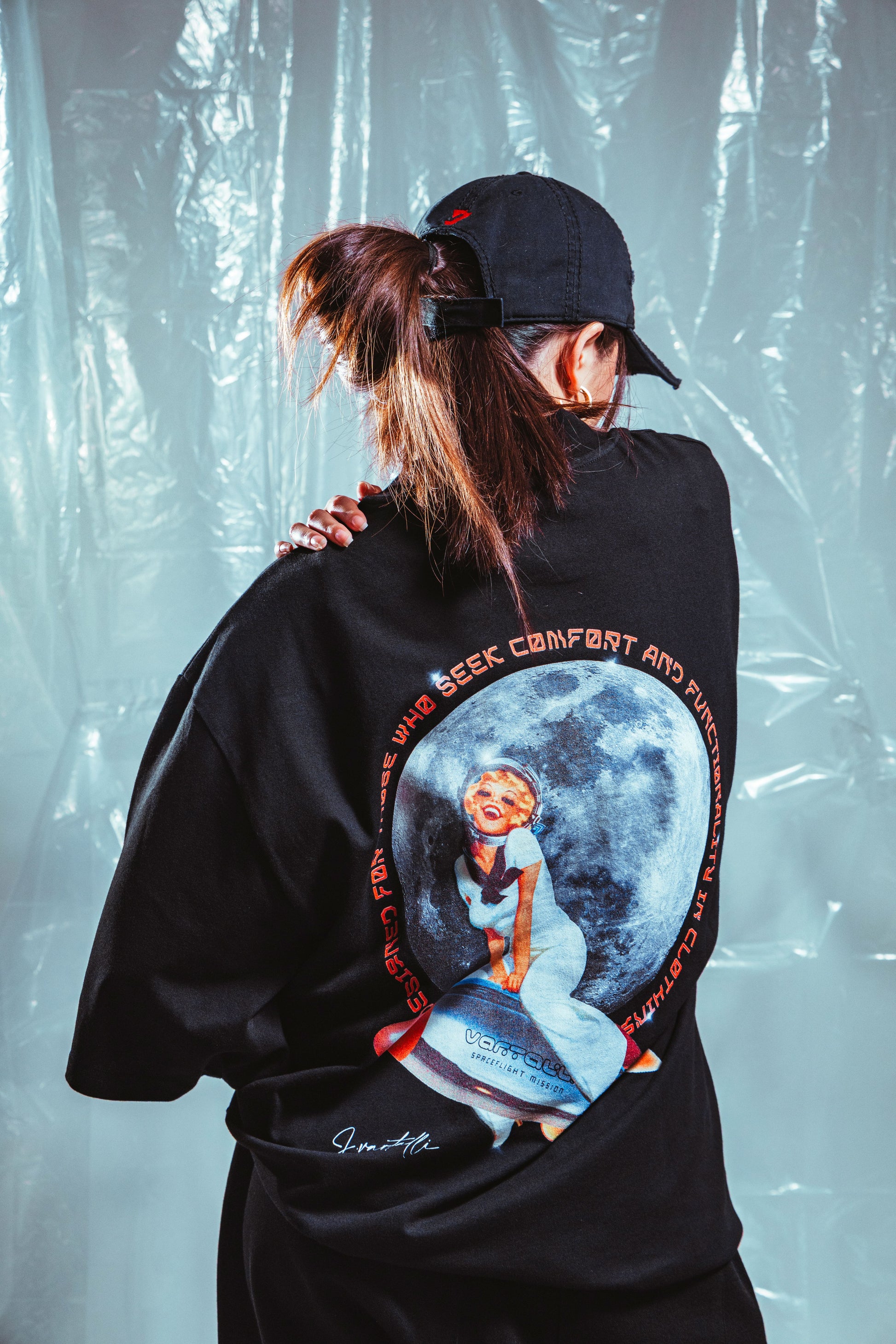 SPACEFLIGHT MOCK NECK TEE