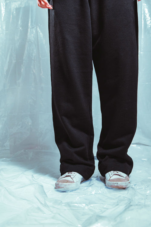 CORE RELAXED FIT TROUSER
